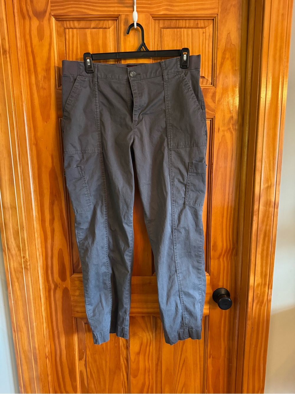 Lee Women's Straight Leg Cargo Pants in Slate Gray